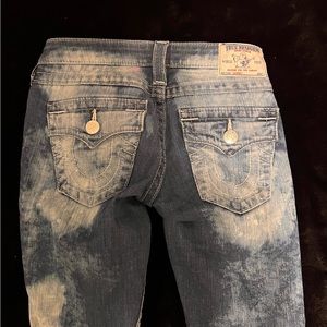TRUE RELIGION JEANS